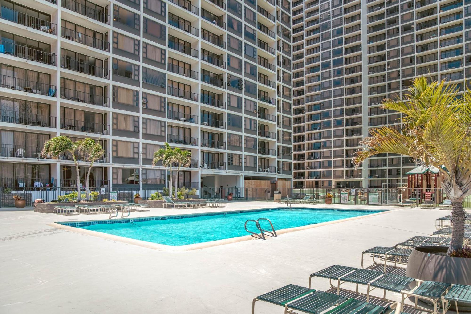 Cozy Waikiki Getaway, Stroll To Beach With Free Parking Honolulu Exteriör bild