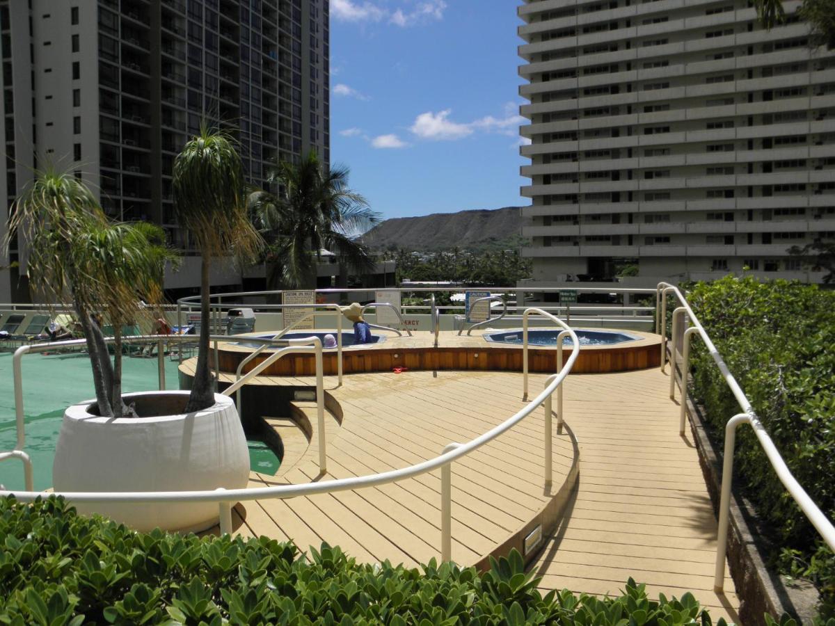 Cozy Waikiki Getaway, Stroll To Beach With Free Parking Honolulu Exteriör bild