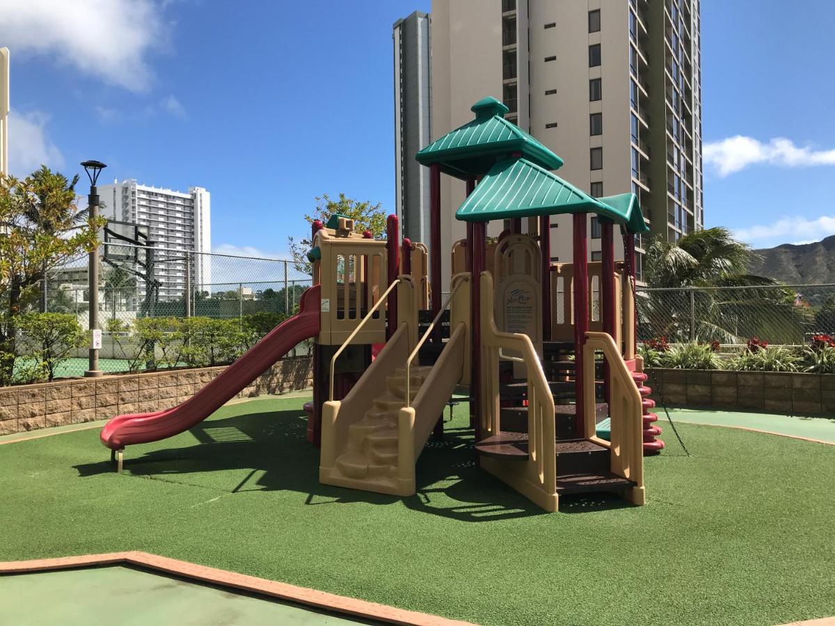 Cozy Waikiki Getaway, Stroll To Beach With Free Parking Honolulu Exteriör bild