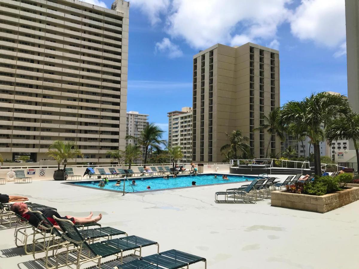 Cozy Waikiki Getaway, Stroll To Beach With Free Parking Honolulu Exteriör bild